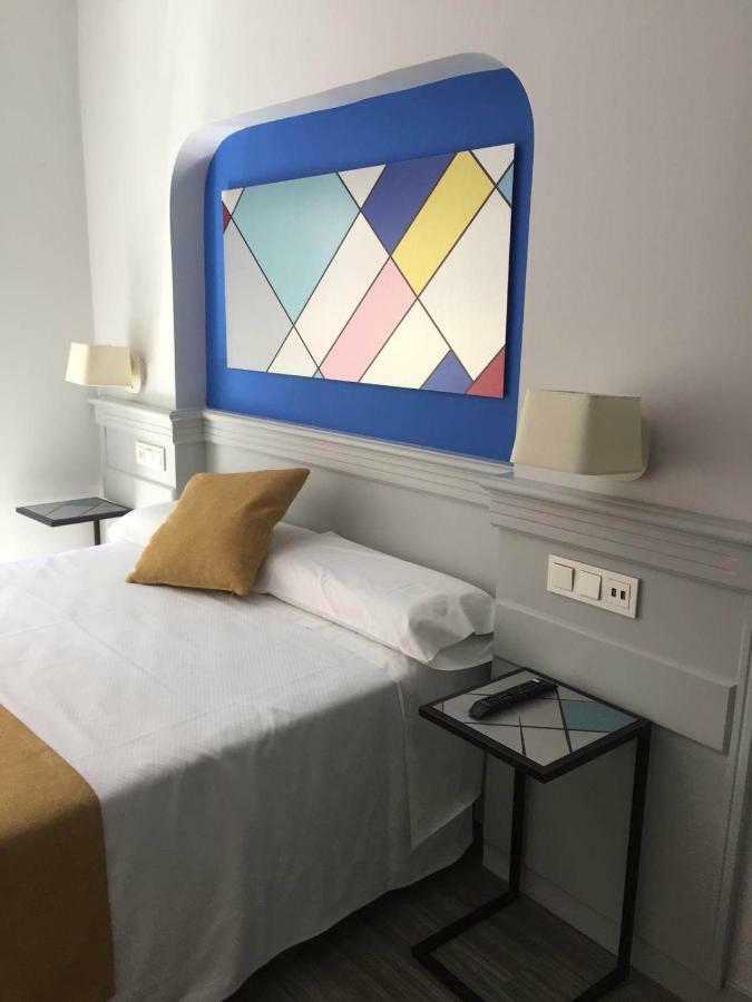 Hotel Hito Vitoria-Gasteiz Zewnętrze zdjęcie